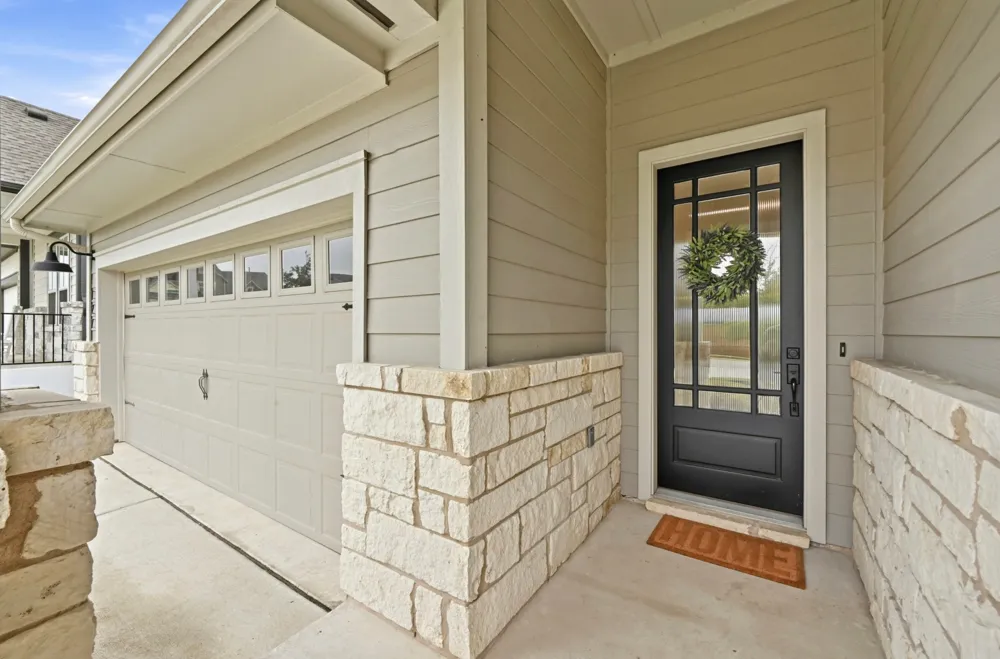 127 Moonlit Stream Pass Dripping Springs, TX 78620