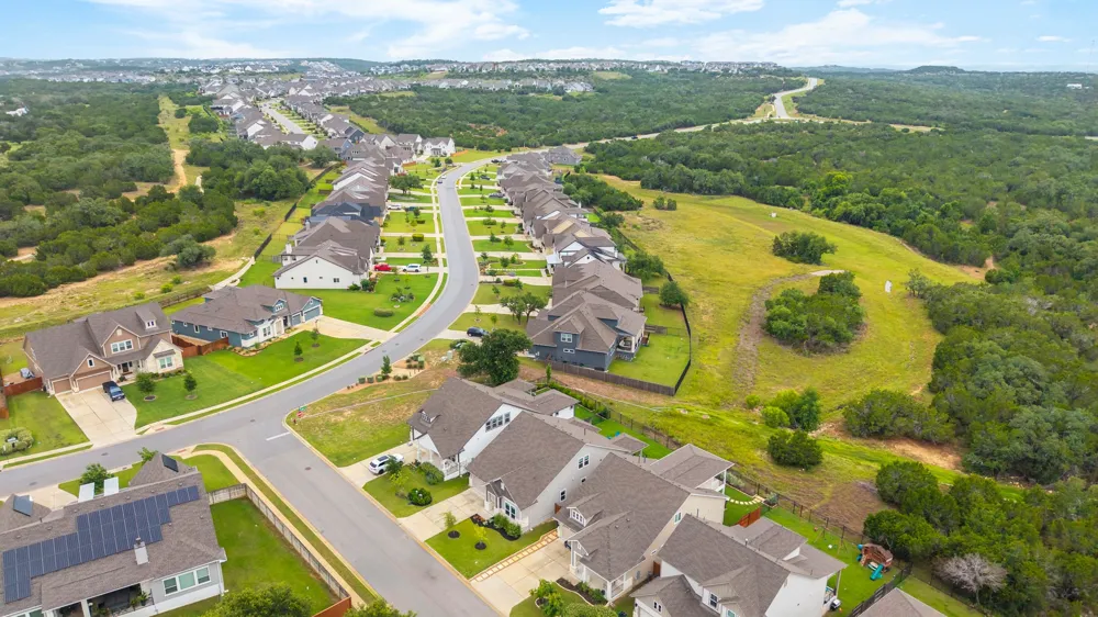 127 Moonlit Stream Pass Dripping Springs, TX 78620