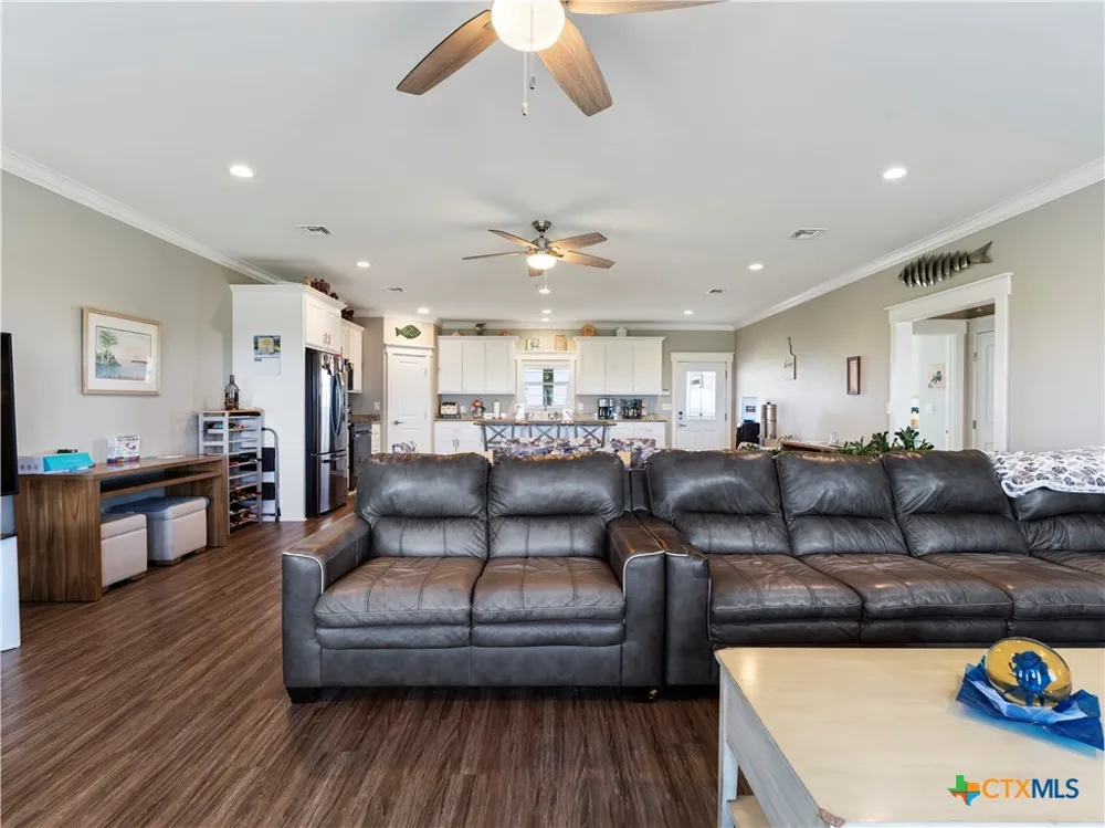 213 Porpoise Drive Palacios, TX 77465