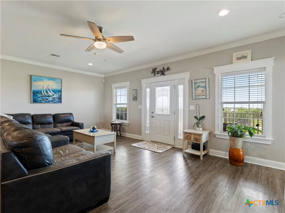 213 Porpoise Drive Palacios, TX 77465