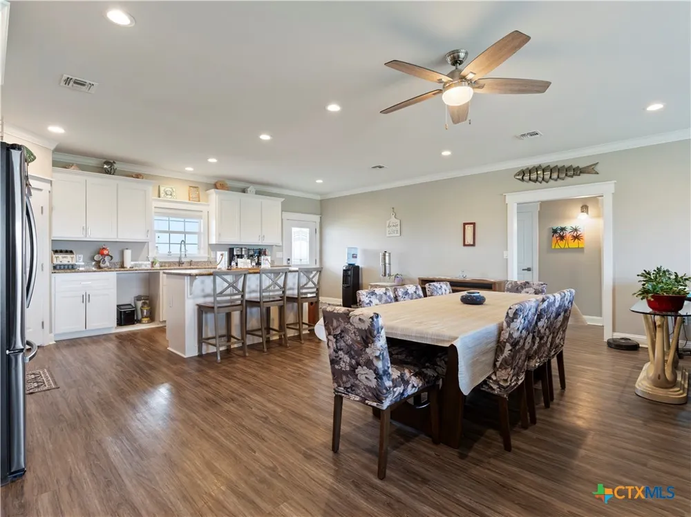 213 Porpoise Drive Palacios, TX 77465