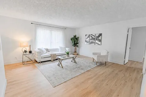 634 8th St. #8