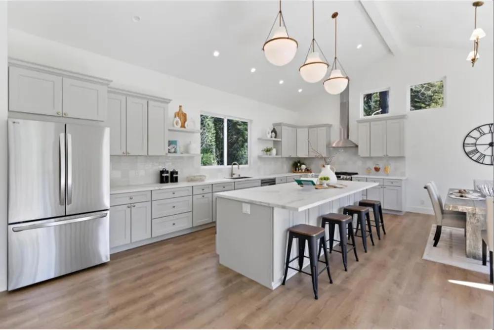 125 Fallen Leaf Drive Boulder Creek, CA 95006