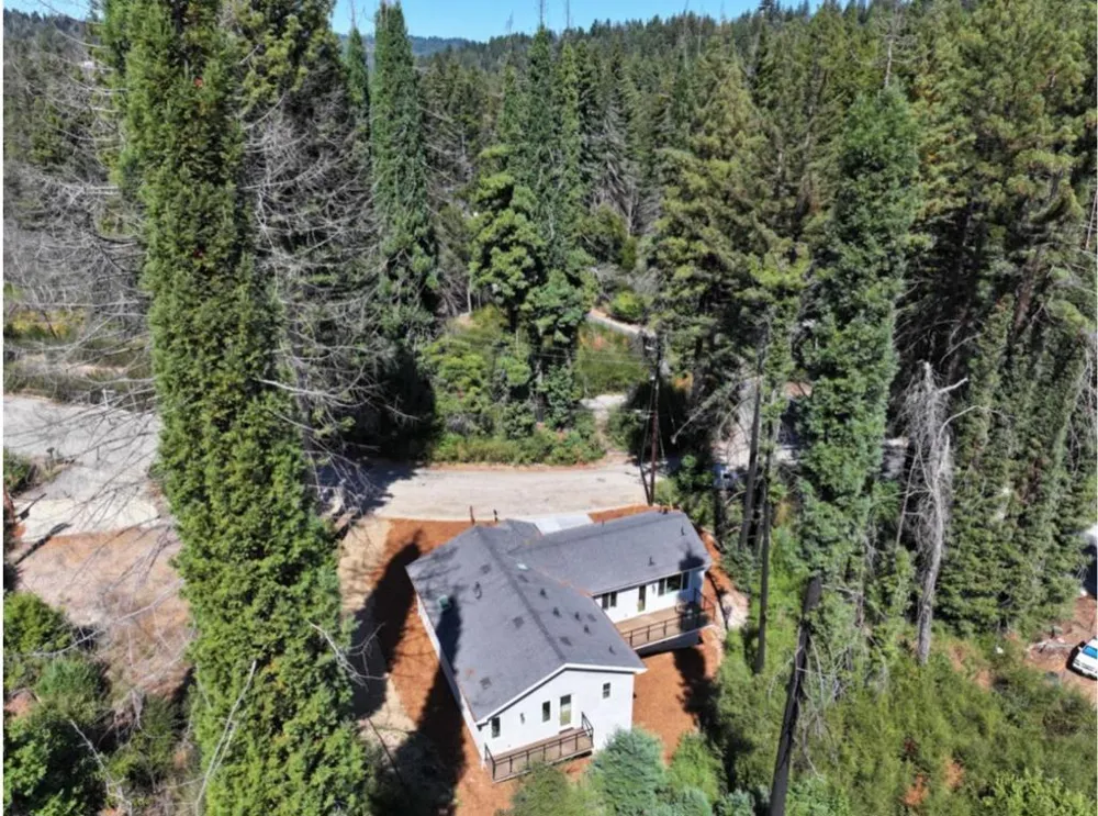 125 Fallen Leaf Drive Boulder Creek, CA 95006