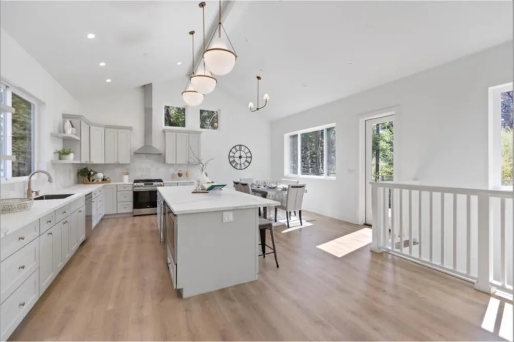 125 Fallen Leaf Drive Boulder Creek, CA 95006
