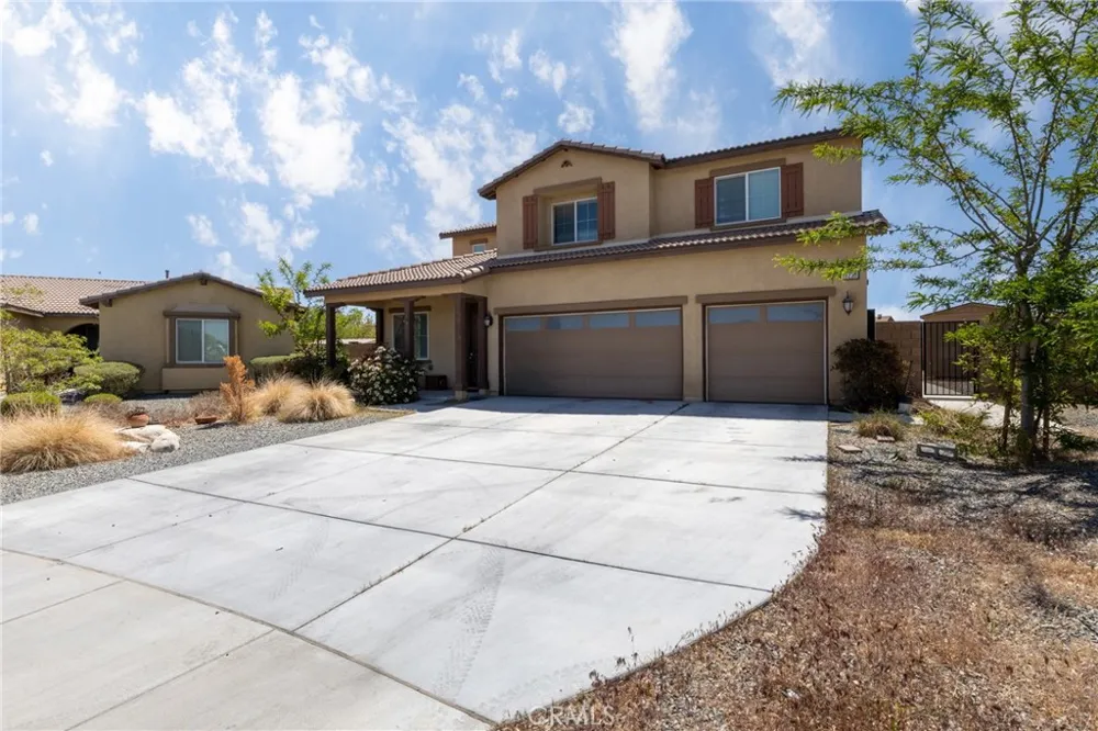 11239 Scarlet Ave Adelanto, CA 92301