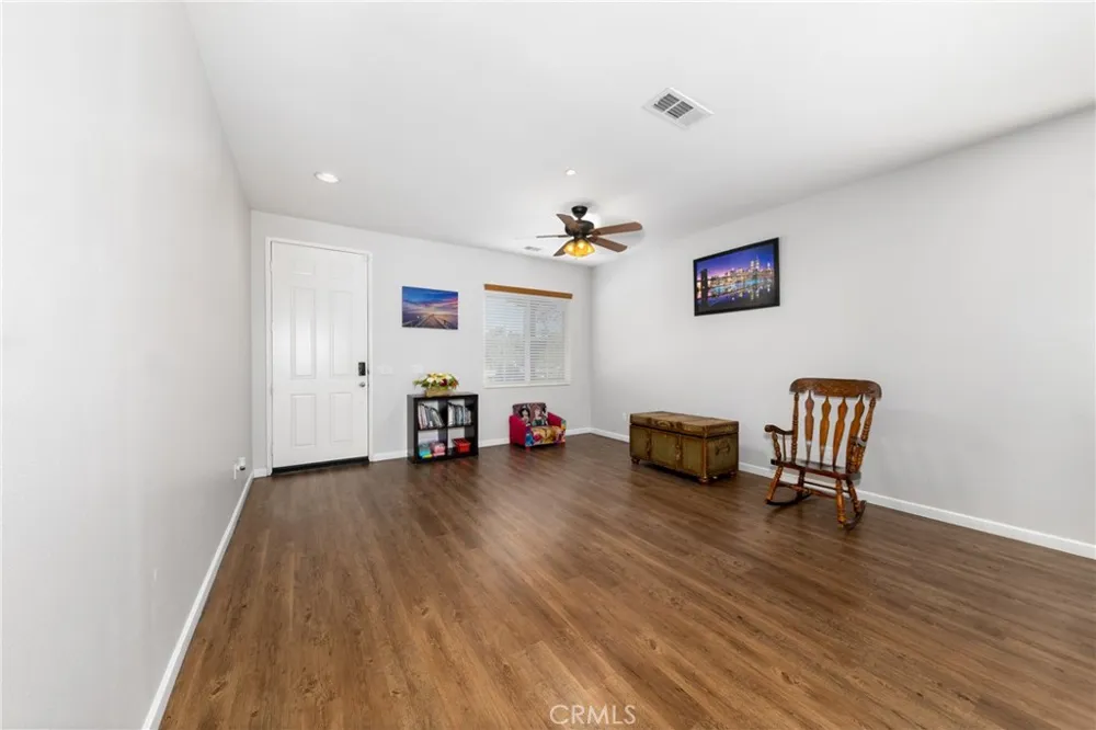 11239 Scarlet Ave Adelanto, CA 92301