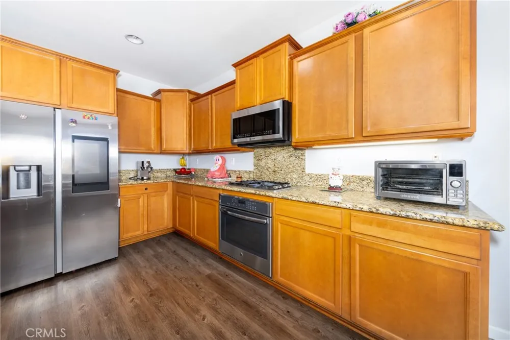 11239 Scarlet Ave Adelanto, CA 92301