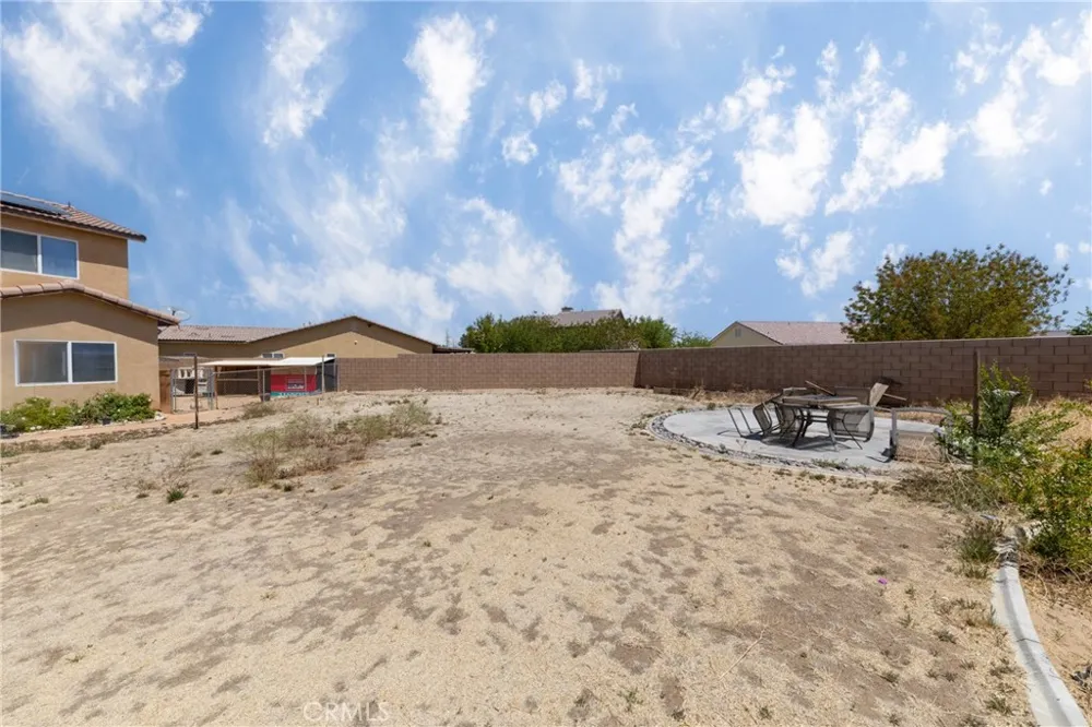 11239 Scarlet Ave Adelanto, CA 92301