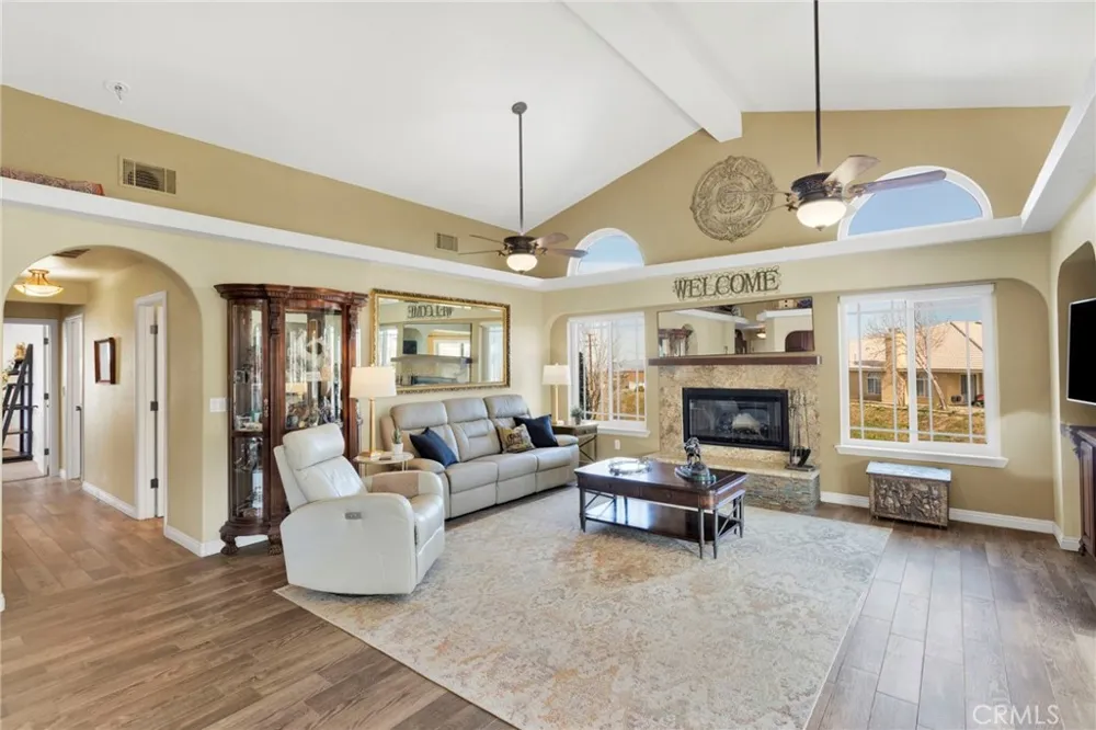 5205 Snow Line Phelan, CA 92371