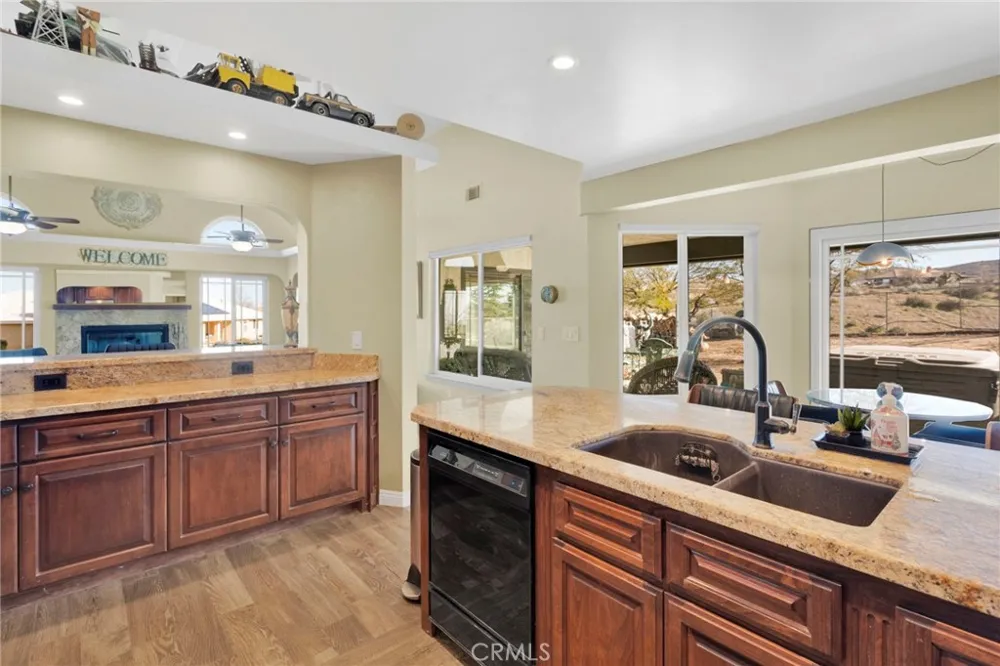 5205 Snow Line Phelan, CA 92371