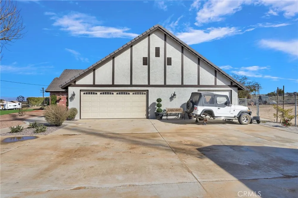 5205 Snow Line Phelan, CA 92371