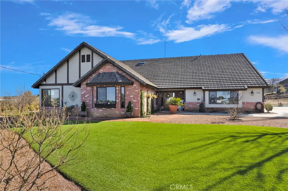 5205 Snow Line Phelan, CA 92371