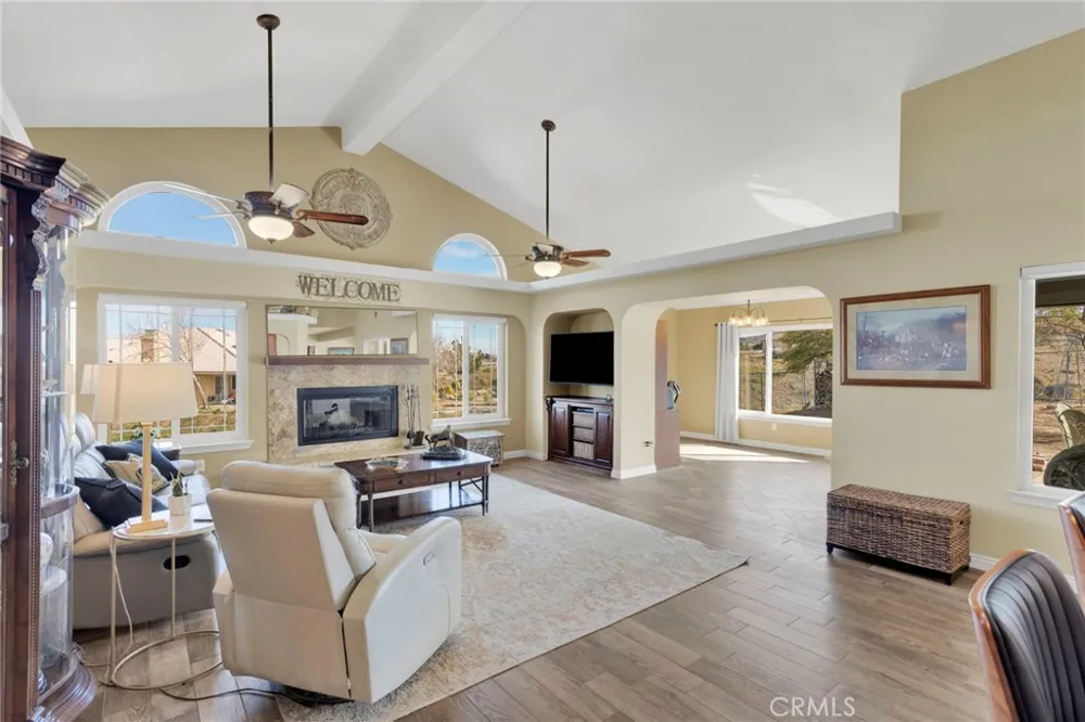 5205 Snow Line Phelan, CA 92371