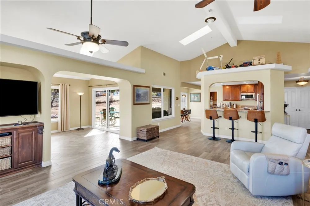 5205 Snow Line Phelan, CA 92371