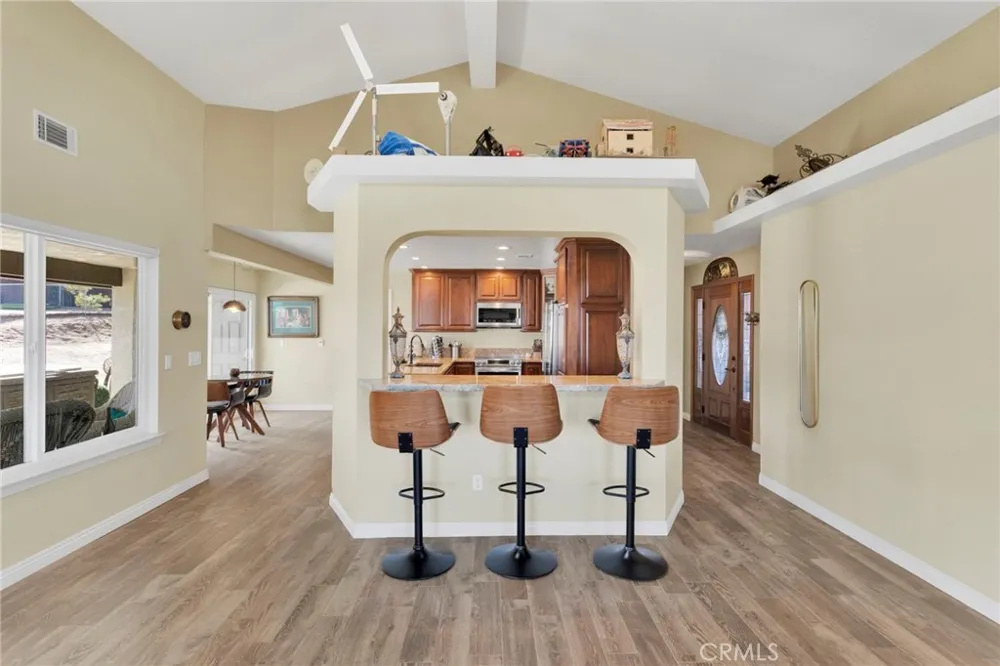 5205 Snow Line Phelan, CA 92371