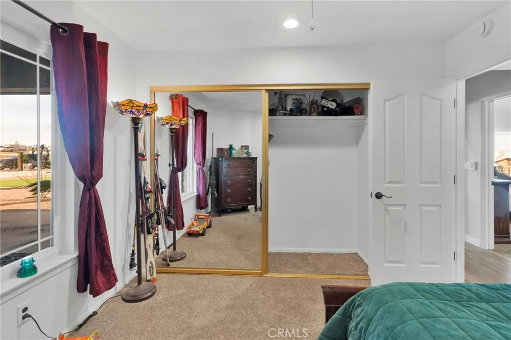 5205 Snow Line Phelan, CA 92371