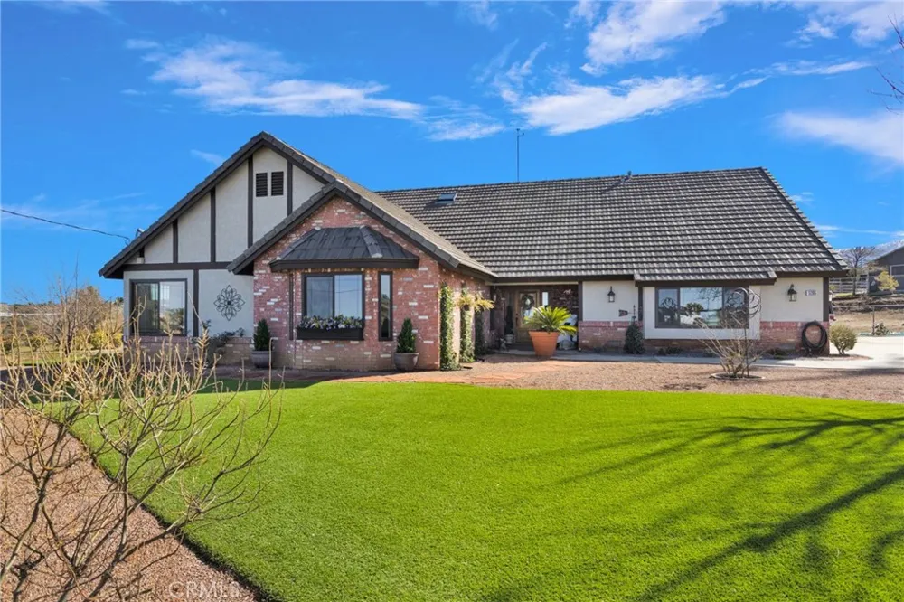 5205 Snow Line Phelan, CA 92371