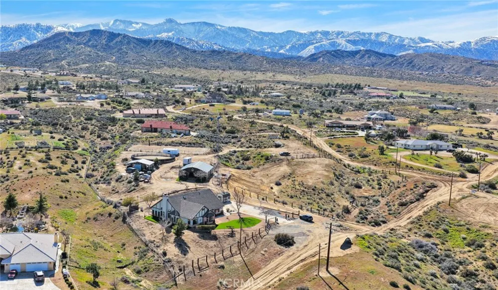 5205 Snow Line Phelan, CA 92371