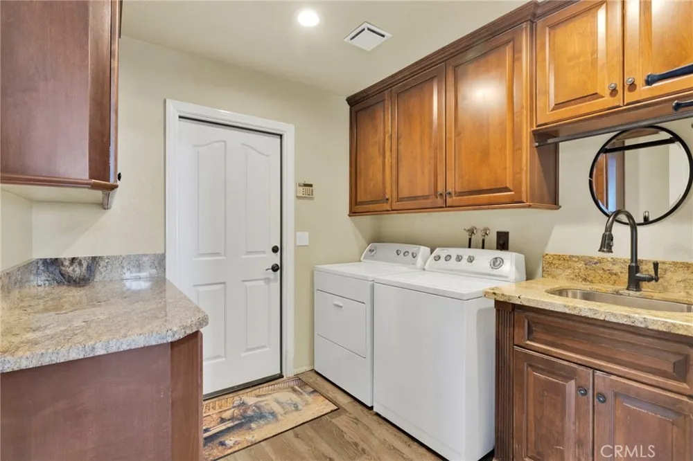 5205 Snow Line Phelan, CA 92371