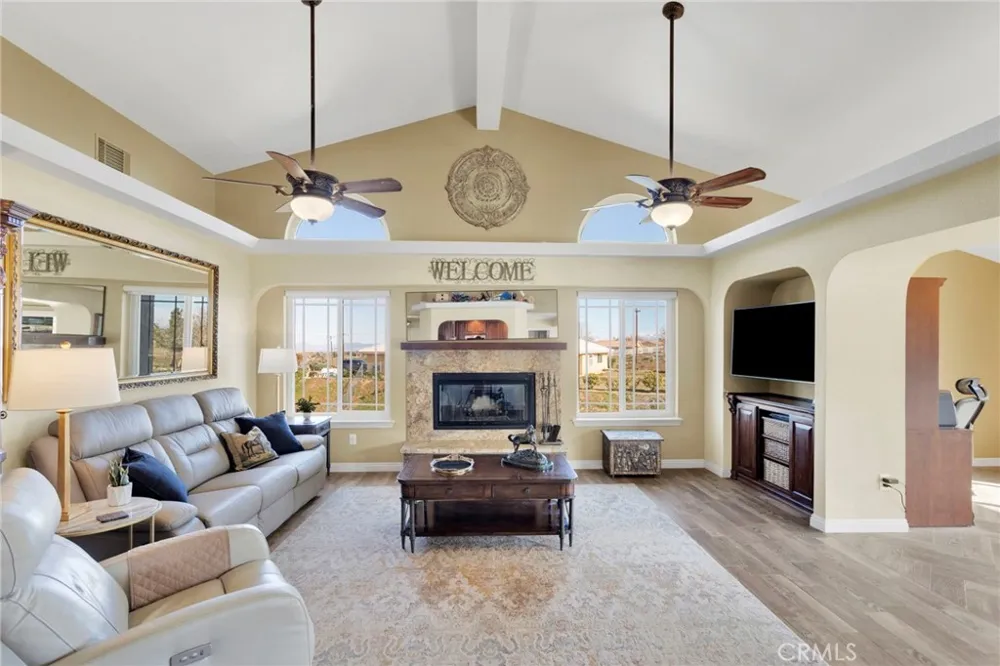 5205 Snow Line Phelan, CA 92371