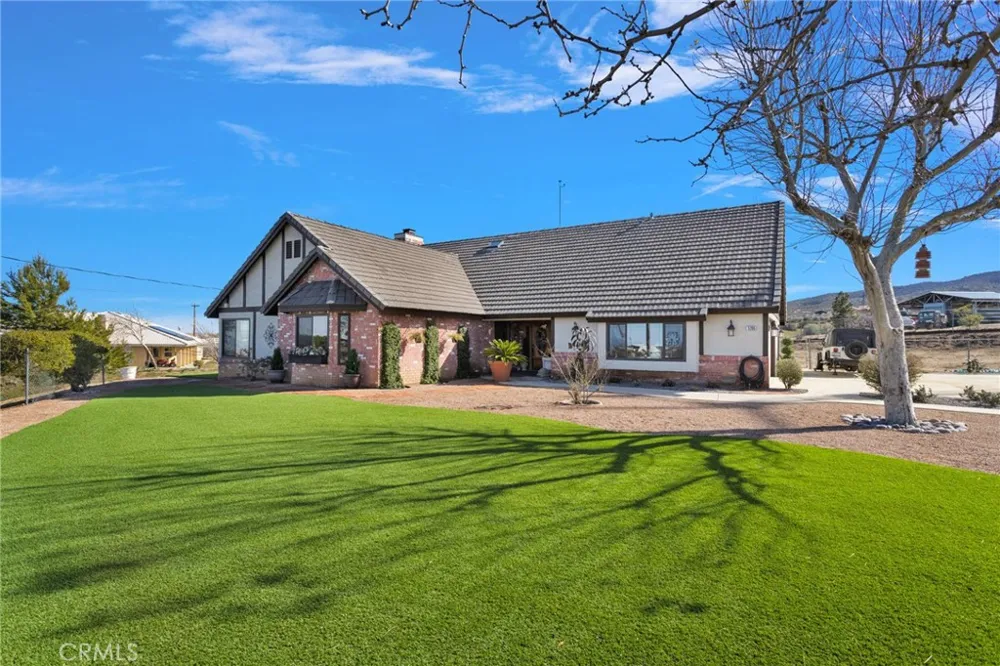5205 Snow Line Phelan, CA 92371