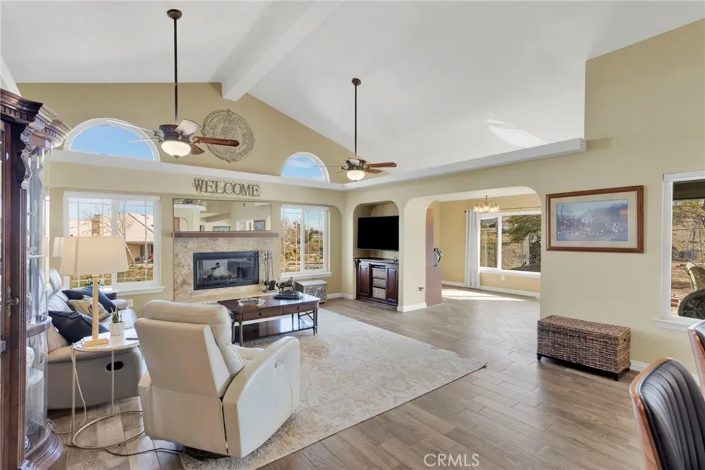 5205 Snow Line Phelan, CA 92371