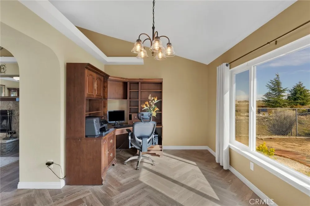 5205 Snow Line Phelan, CA 92371