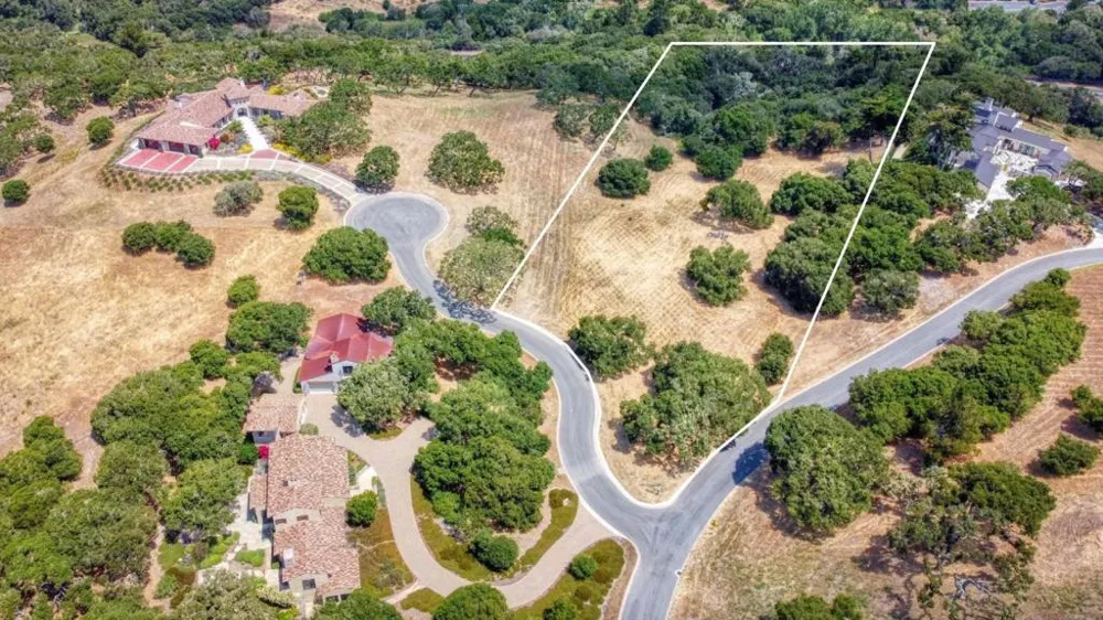 8340 Vista Monterra Monterey, CA 93940