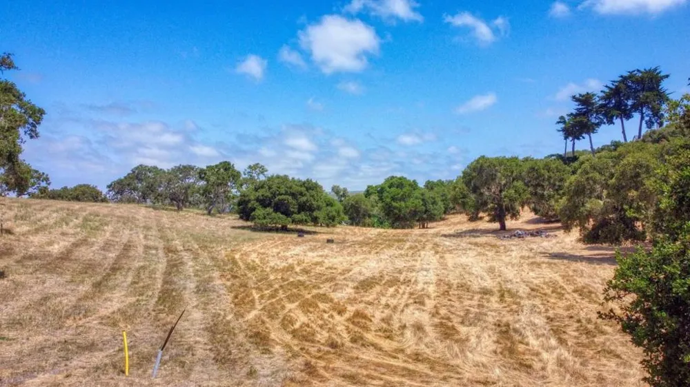 8340 Vista Monterra Monterey, CA 93940
