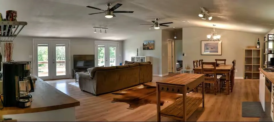 8807 High Valley Road Austin, TX 78737