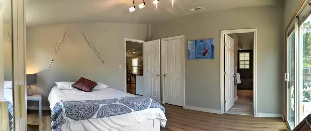 8807 High Valley Road Austin, TX 78737