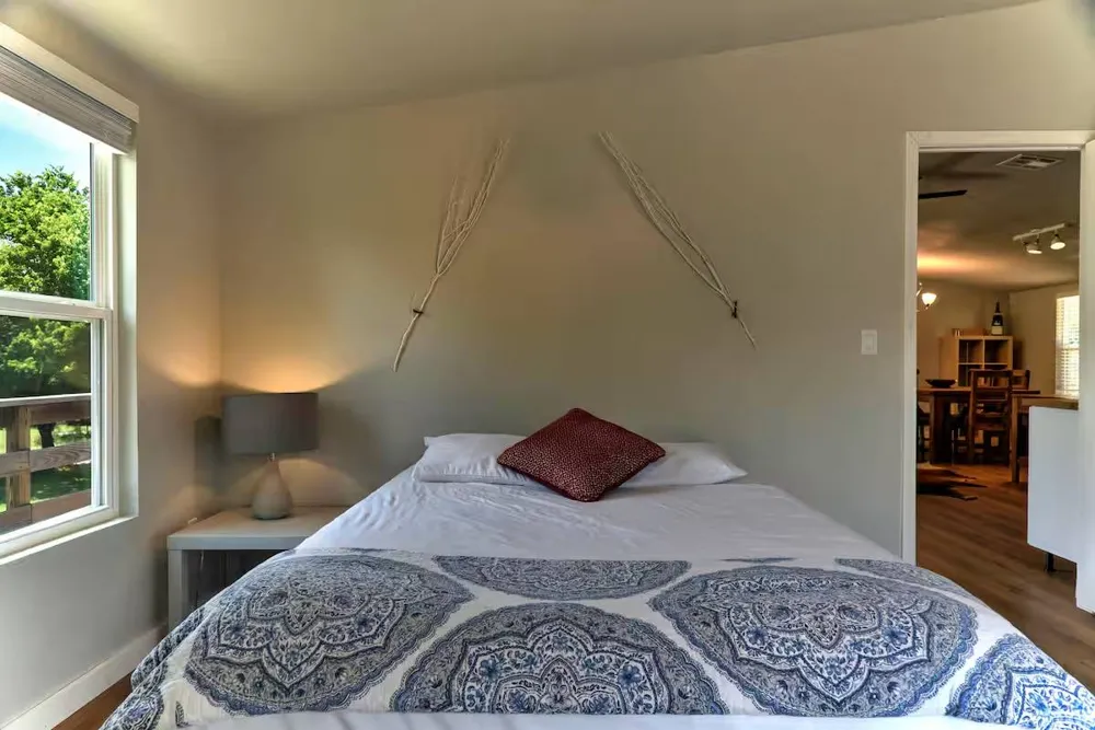 8807 High Valley Road Austin, TX 78737