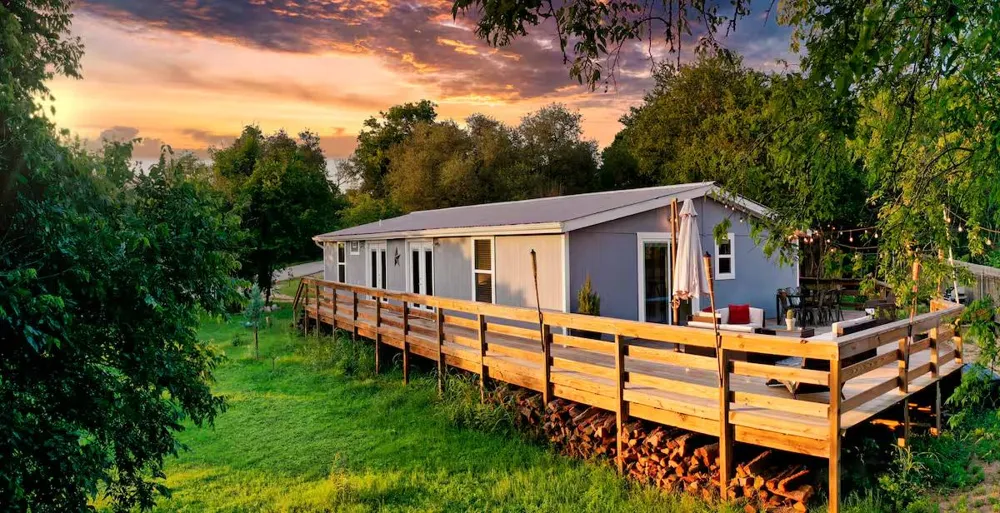 8807 High Valley Road Austin, TX 78737