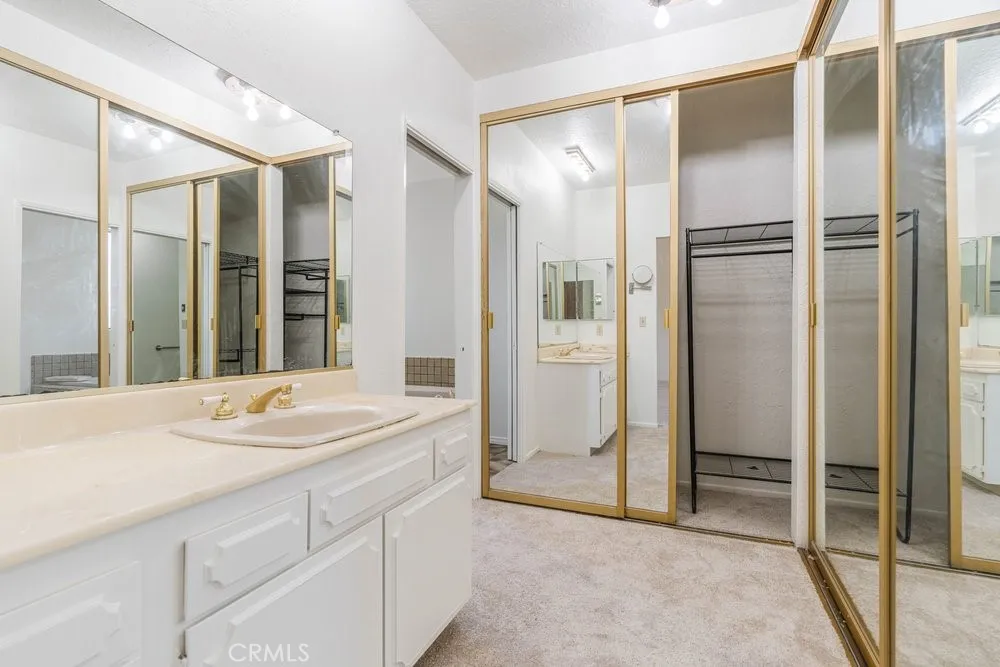 63 Coolwater Bell Canyon, CA 91307