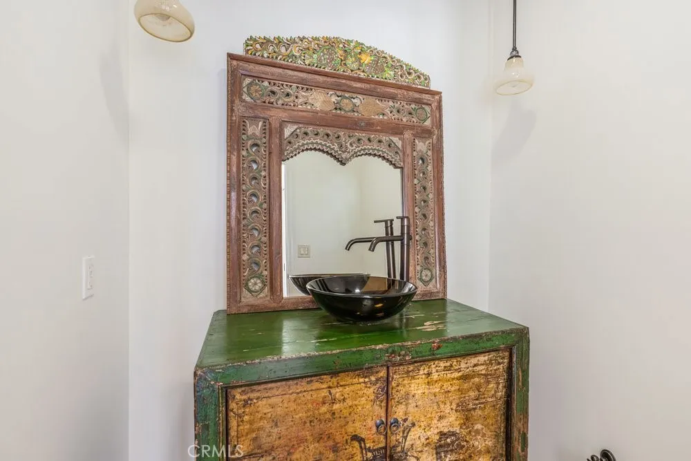63 Coolwater Bell Canyon, CA 91307