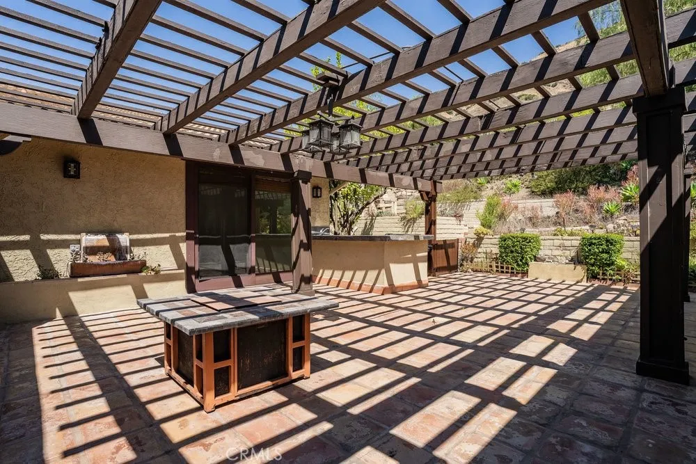 63 Coolwater Bell Canyon, CA 91307