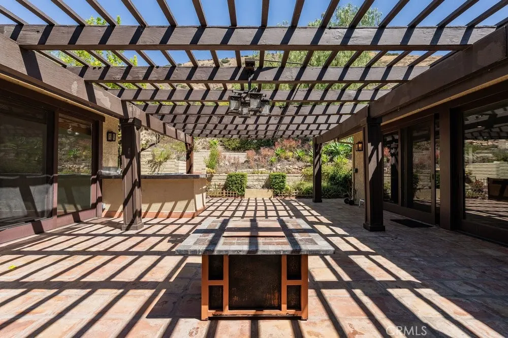 63 Coolwater Bell Canyon, CA 91307