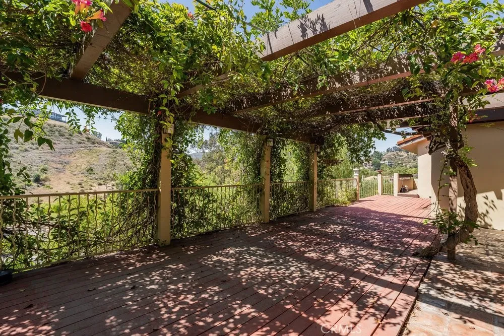 63 Coolwater Bell Canyon, CA 91307