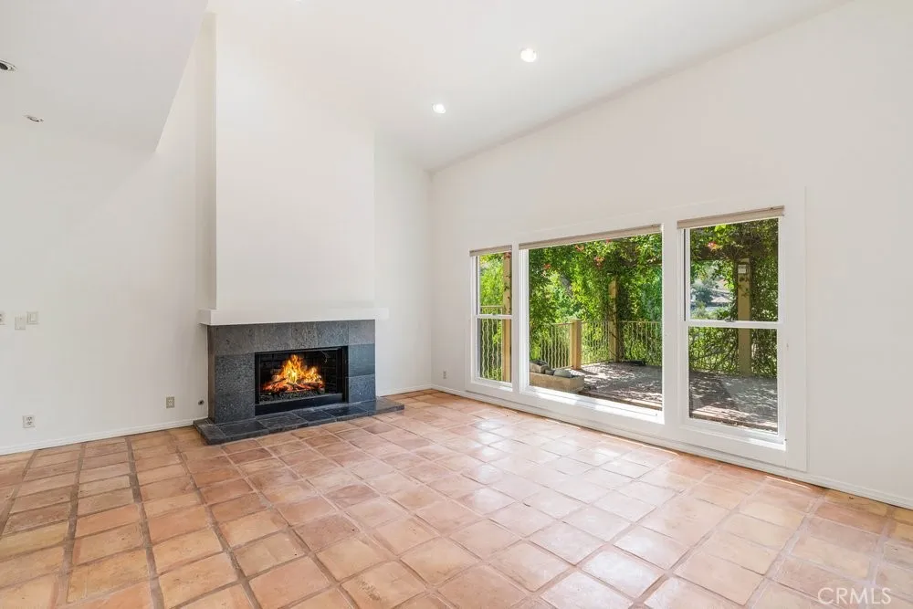 63 Coolwater Bell Canyon, CA 91307