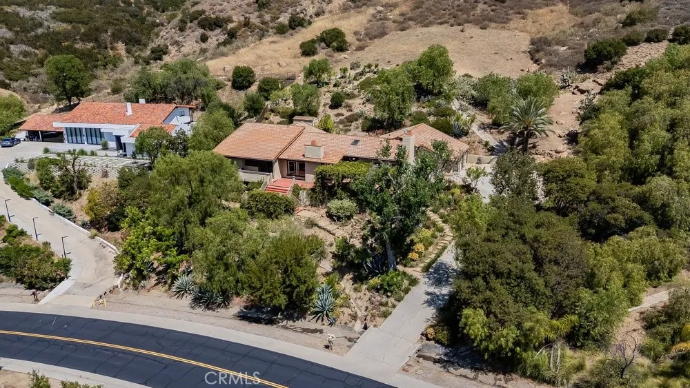 63 Coolwater Bell Canyon, CA 91307