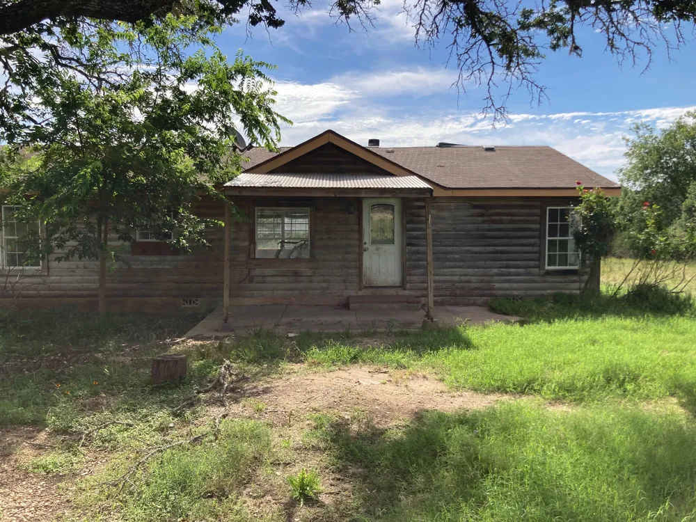 1050 Harmon Hills Road Dripping Springs, TX 78620