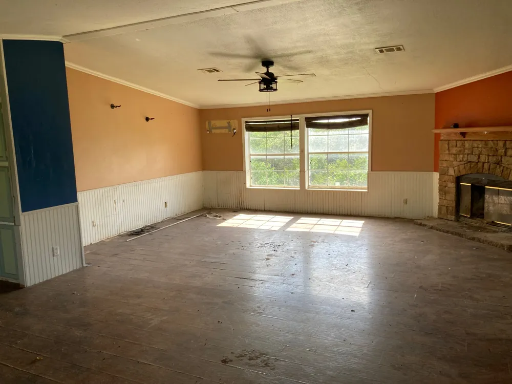 1050 Harmon Hills Road Dripping Springs, TX 78620