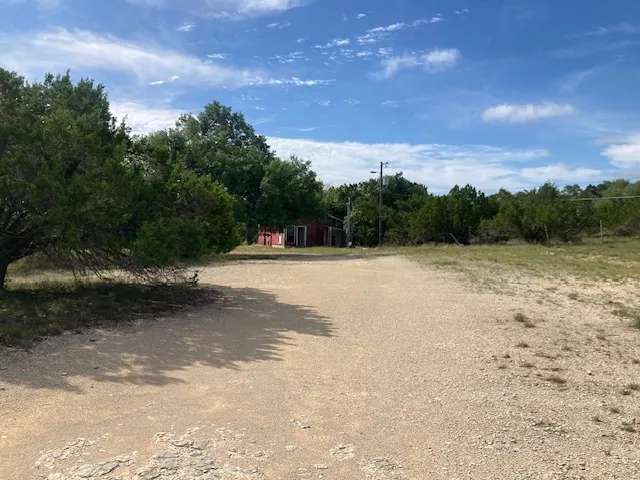 1050 Harmon Hills Road Dripping Springs, TX 78620