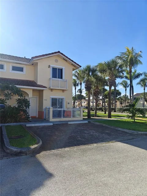 17866 NW 74th Ct