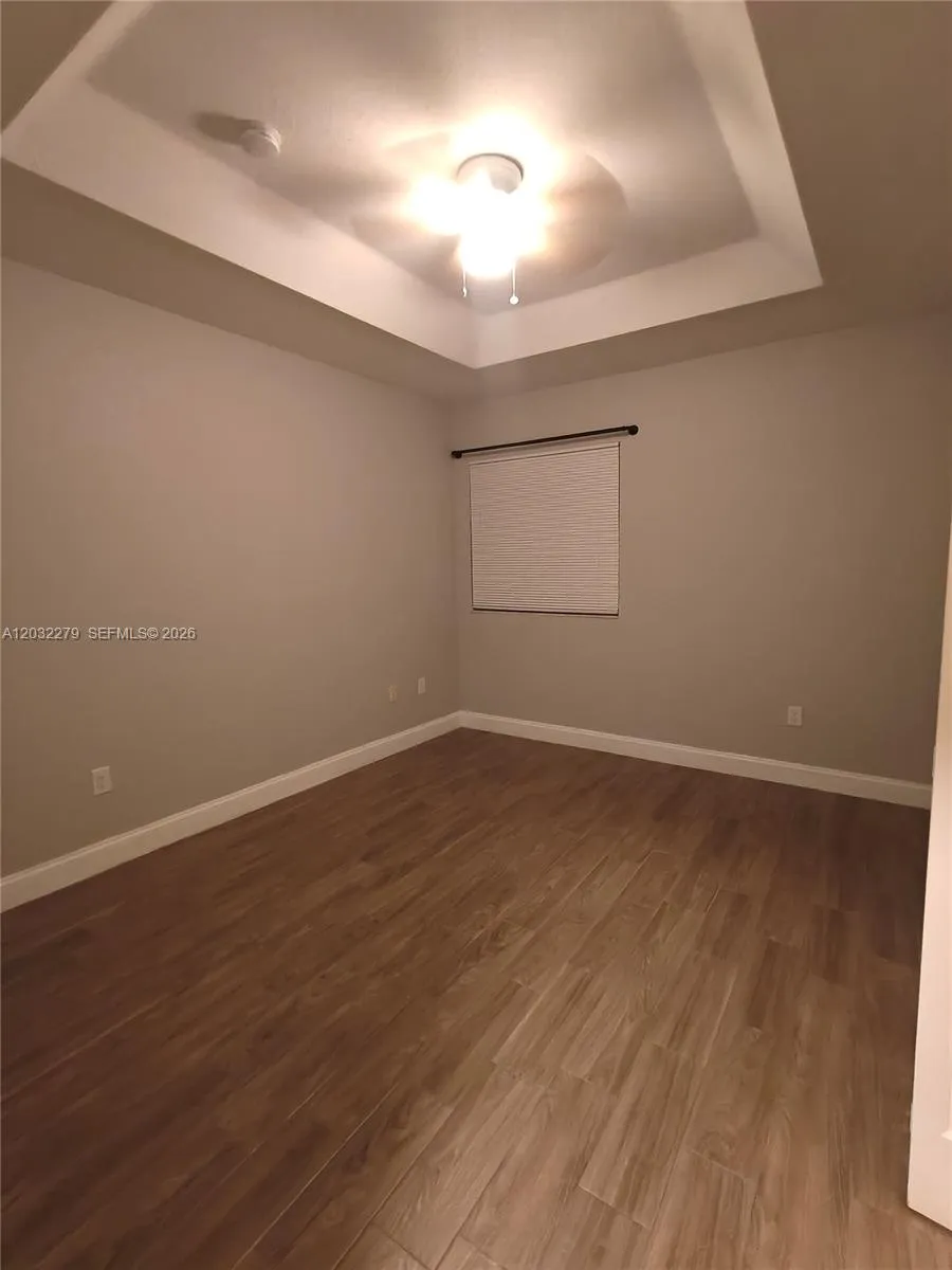 17866 NW 74th Ct Hialeah, FL 33015