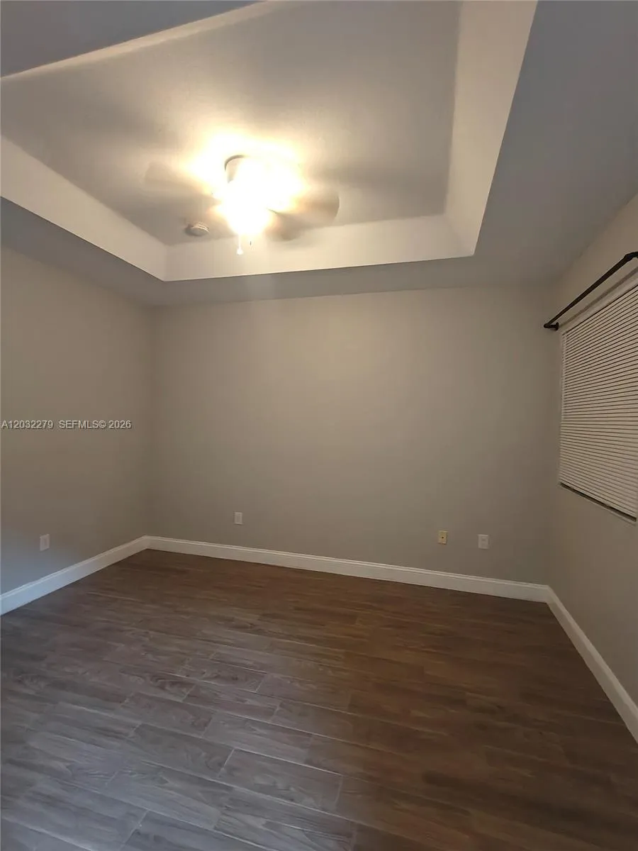 17866 NW 74th Ct Hialeah, FL 33015