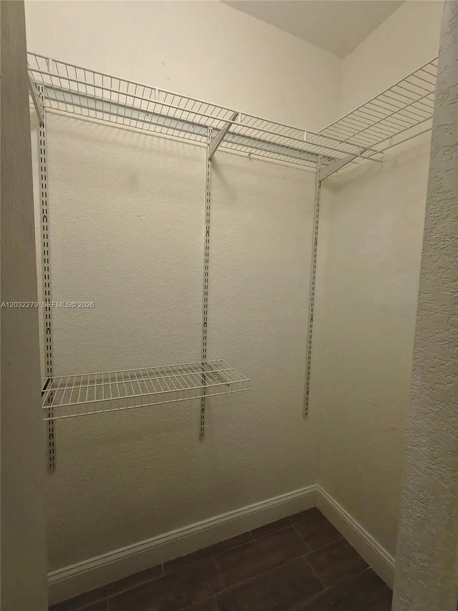 17866 NW 74th Ct Hialeah, FL 33015