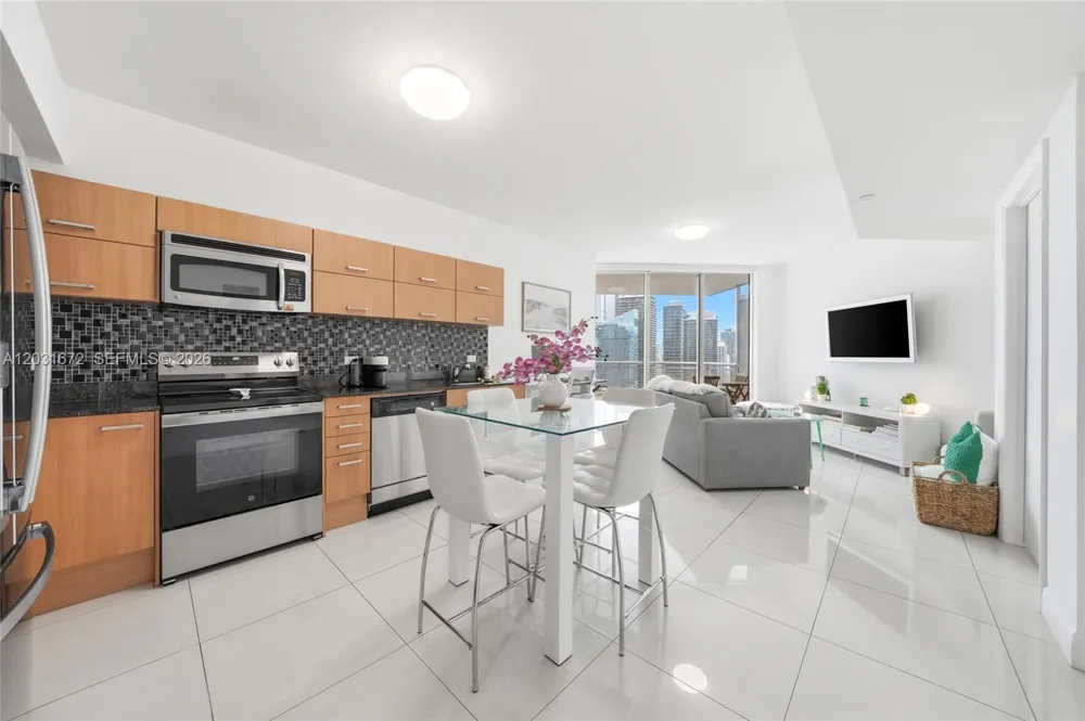 350 S Miami Ave #3912 Miami, FL 33130