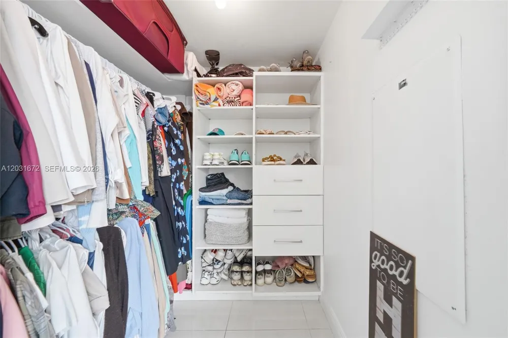 350 S Miami Ave #3912 Miami, FL 33130